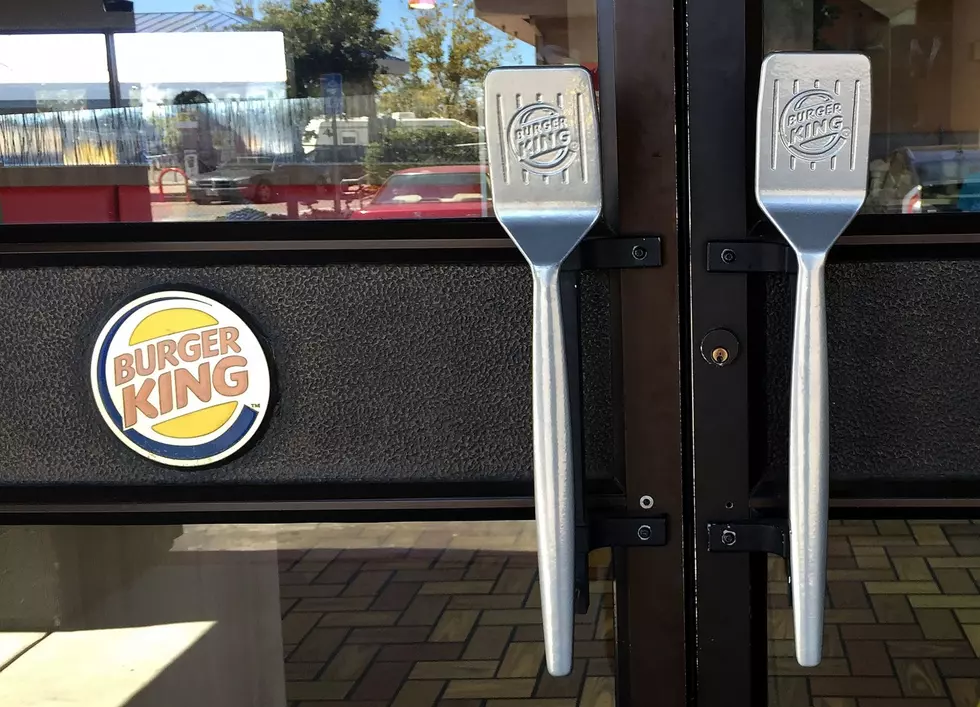Woman Assaults Burger King Employee Because Of Tomatoes