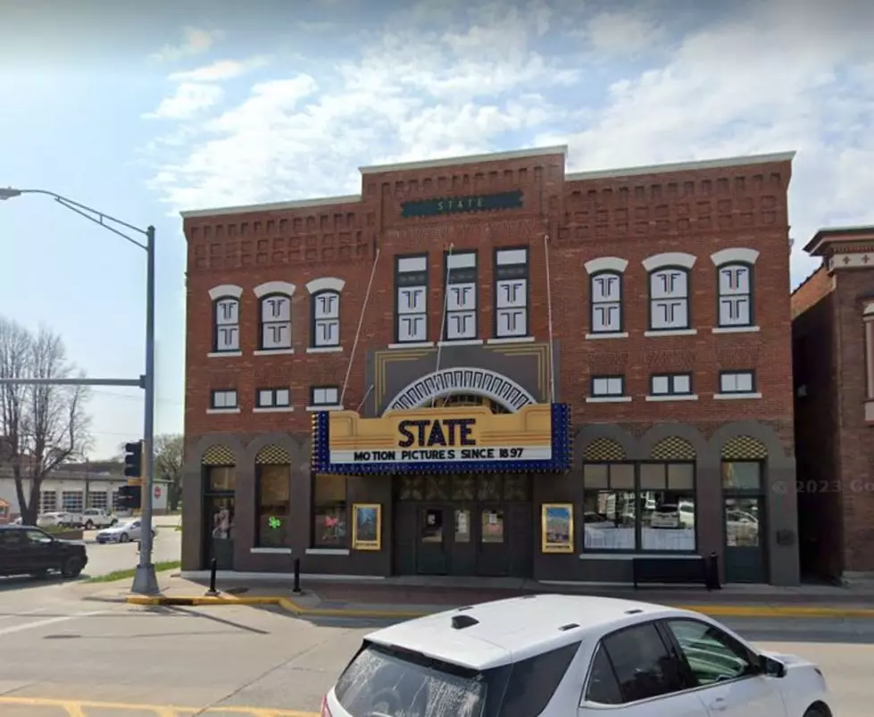 Quaint Iowa Movie Theater Is the Oldest in the World